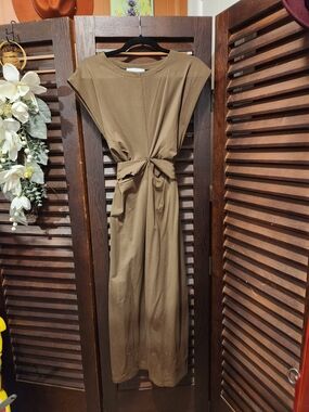 Modern Citizen Olive Green Midi Dress with Front Tie